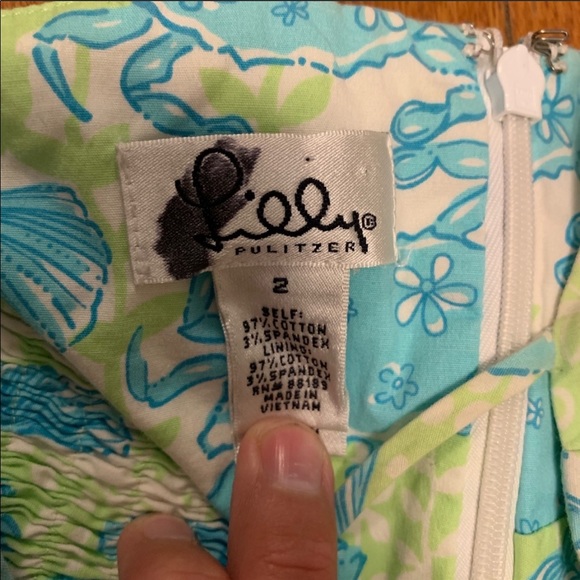 Lilly Pulitzer - Picture 4 of 4